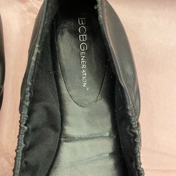 BCBGeneration Size 8 Black Ballet Flats - Picture 3 of 7